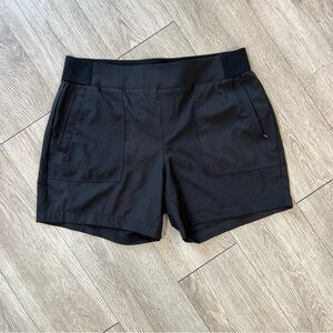 Briggs New York Women's Black Cargo Shorts